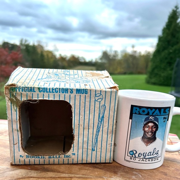 Topps Royals Bo Jackson Baseball Rookie Card Mug Numbered Limited Edition - Picture 12 of 13